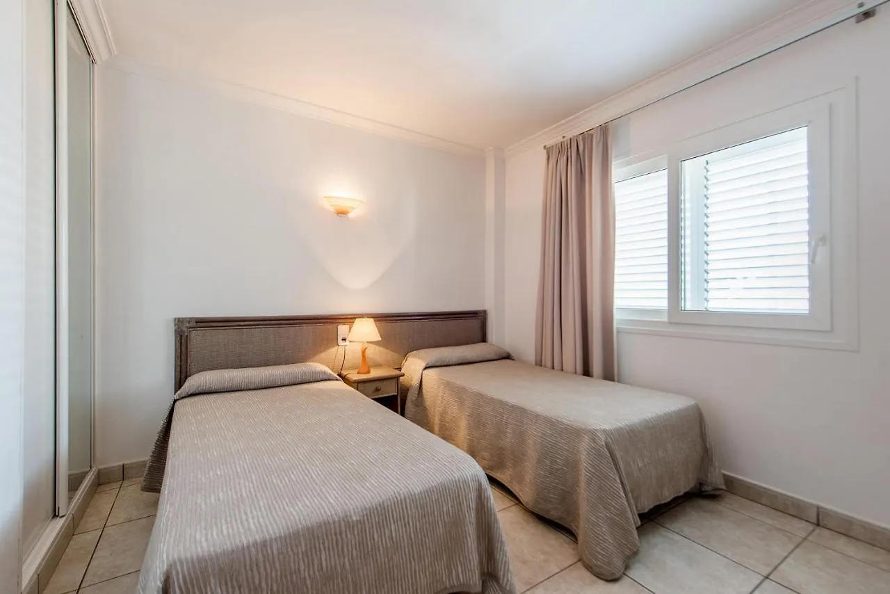 Aparthotel Apartamentos Es Cane Es Cana