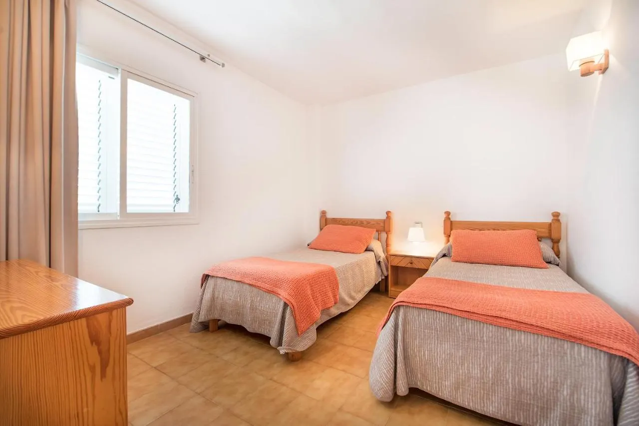 Apartamentos Es Cane Es Canar  0*, Es Canar (Ibiza)